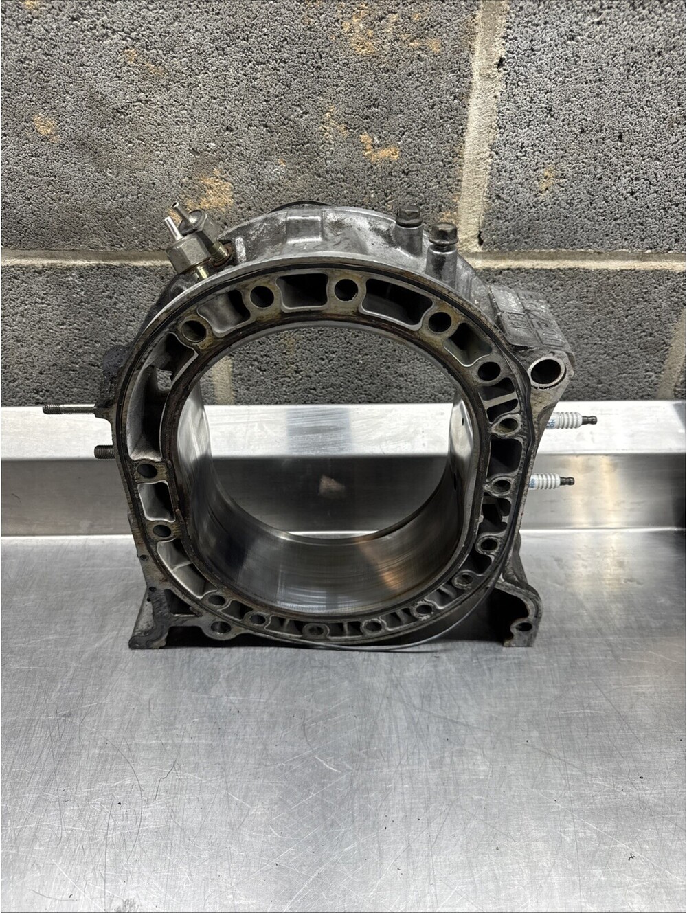 Mazda Rx8 04-08 13b rotor housing 4 6 port auto manual USED / JUNK / DECORATION